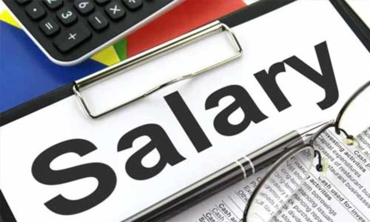 सरकारी कर्मचारियों के वेतन और वेतन वृद्धि पर रोक