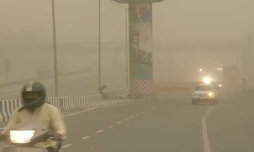 दिल्ली-NCR में दिन में हुआ अंधेरा