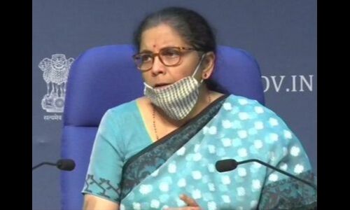 वित्तमंत्री सीतारमण का एमएसएमई को 3 लाख करोड़ का लोन, 15 हजार से कम सैलरी वालों को सहायता