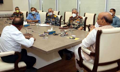 घरेलू रक्षा क्षेत्र और एयरोस्‍पेस को सशक्‍त करने के लिए राजनाथ सिंह ने दी 400 करोड़ की योजना को मंजूरी : रक्षा मंत्रालय