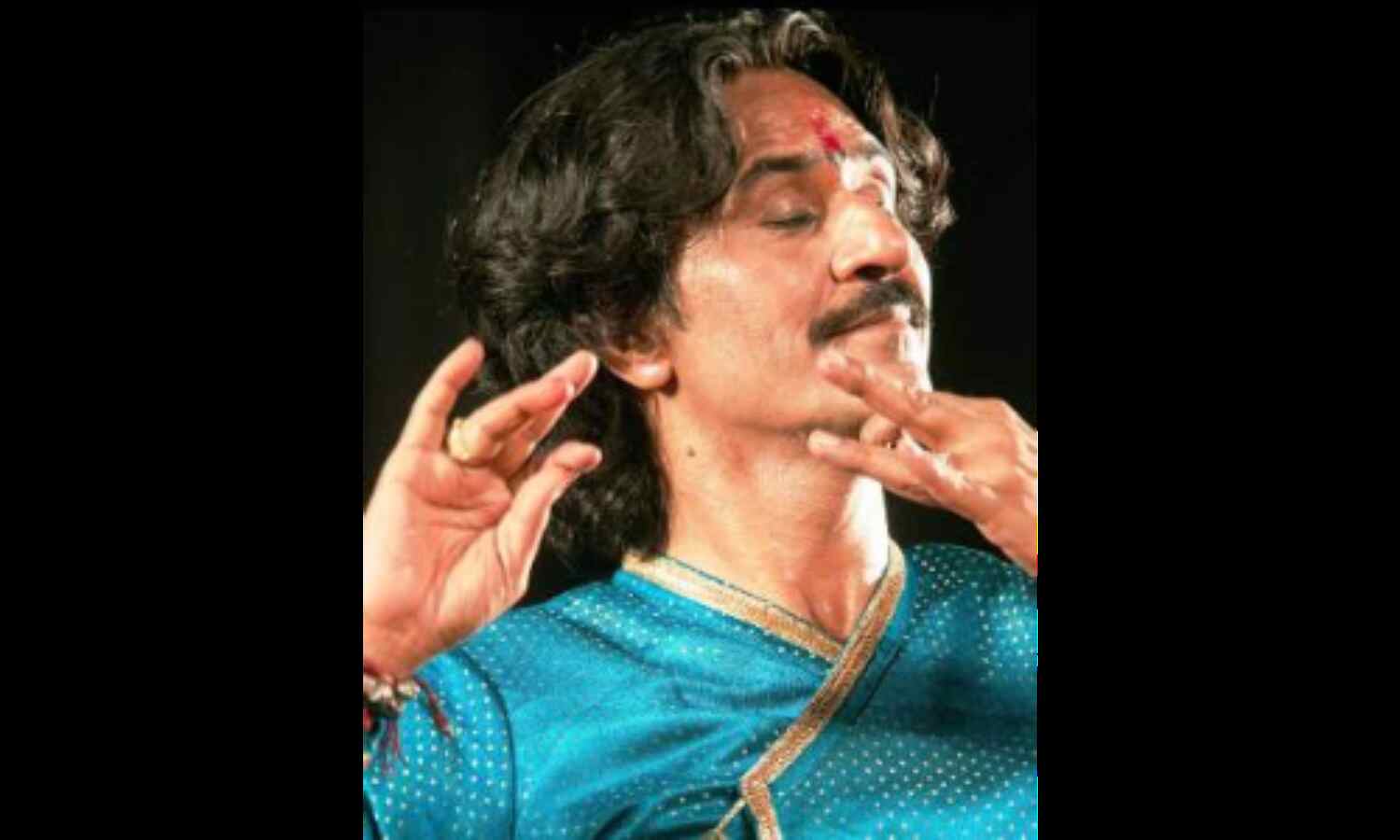 जब भी देश में कोई विषम परिस्थिति उत्पन्न होती है,उसका सबसे बड़ा प्रभाव कलाओं पर पड़ता है