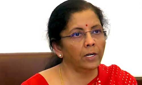 हर क्षेत्र में निजी कंपनियों को एंट्री : वित्त मंत्री