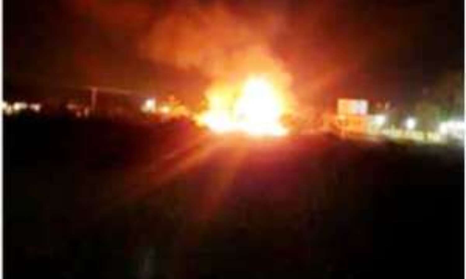 ग्वालियर : डम्पर और ट्रक में टक्कर से लगी आग, ड्राइवर एवं क्लीनर की हुई मौत