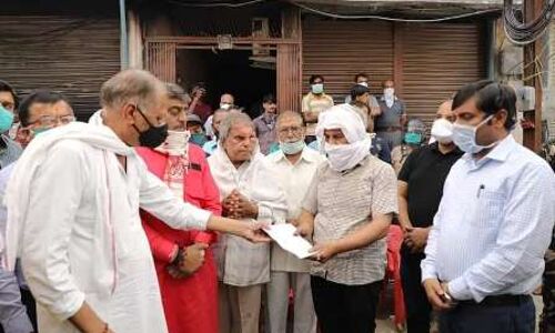 ग्वालियर : अग्निकांड के पीड़ित परिवार को मिली आर्थिक  सहायता