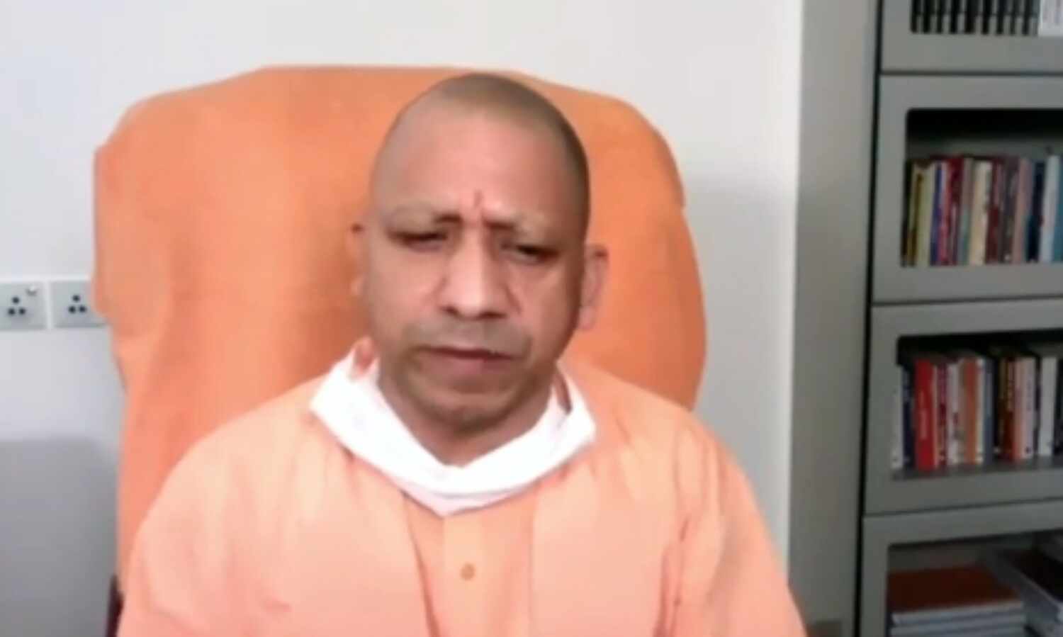 स्वदेश फेसबुक लाइव :मजदूरों की होगी स्किल मैपिंग, कमीशन का होगा गठन- योगी आदित्यनाथ