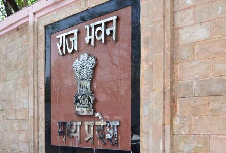 कंटेनमेंट फ्री घोषित हुये राजभवन में आज एक और मरीज मिला