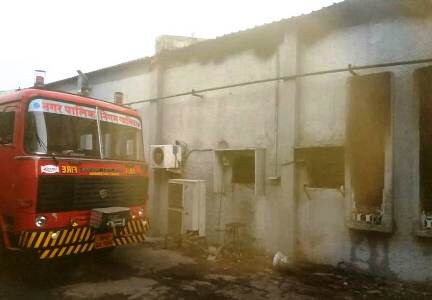 ग्वालियर : टायर ट्यूब बनाने वाली फैक्ट्री में लगी आग, लाखों का हुआ नुकसान ग्वालियर : टायर ट्यूब बनाने वाली फैक्ट्री में लगी आग, लाखों का हुआ नुकसान