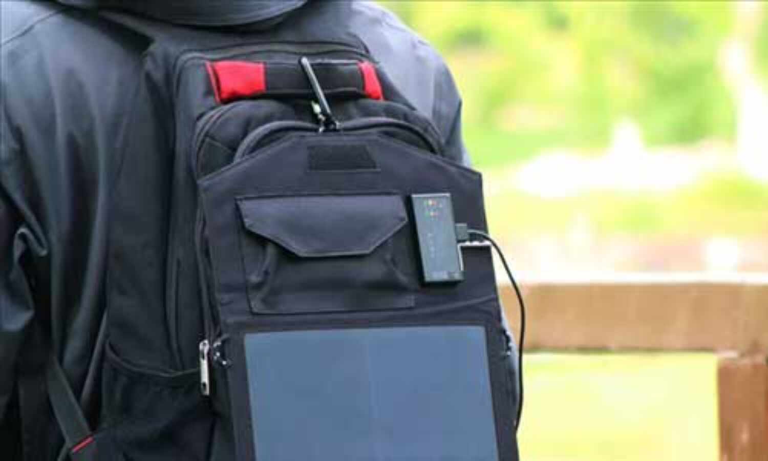 अब कम धूप से भी चार्ज होगा आपका स्मार्टफोन