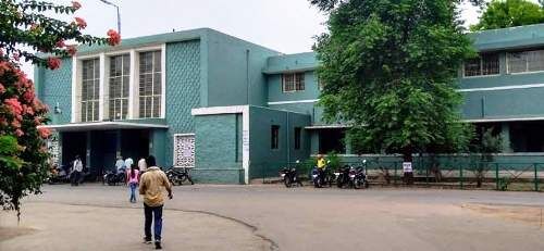 कोरोना वायरस हर उम्र के लोगों को बना रहा शिकार, 85 प्रतिशत में नहीं दिख रहे लक्षण कोरोना वायरस हर उम्र के लोगों को बना रहा शिकार, 85 प्रतिशत में नहीं दिख रहे लक्षण