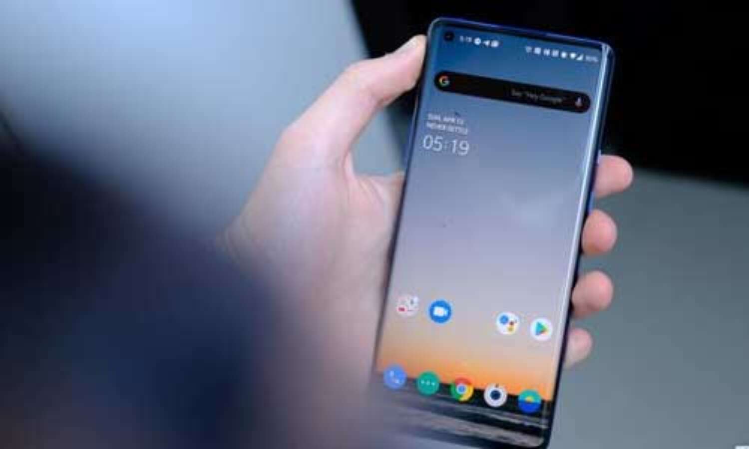 ₹10 हजार तक की छूट मिल रही है इस स्मार्टफोन पर, धांसू फीचर्स के साथ