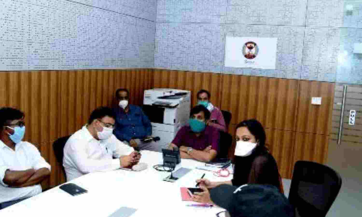 स्मार्ट सिटी परियोजनाओं का लाभ शहरवासियों को मिले : कलेक्टर कौशलेन्द्र विक्रम सिंह