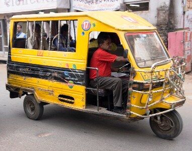 शहर में 71 दिन बाद चले सवारी वाहन, यात्रियों को मिली राहत शहर में 71 दिन बाद चले सवारी वाहन, यात्रियों को मिली राहत