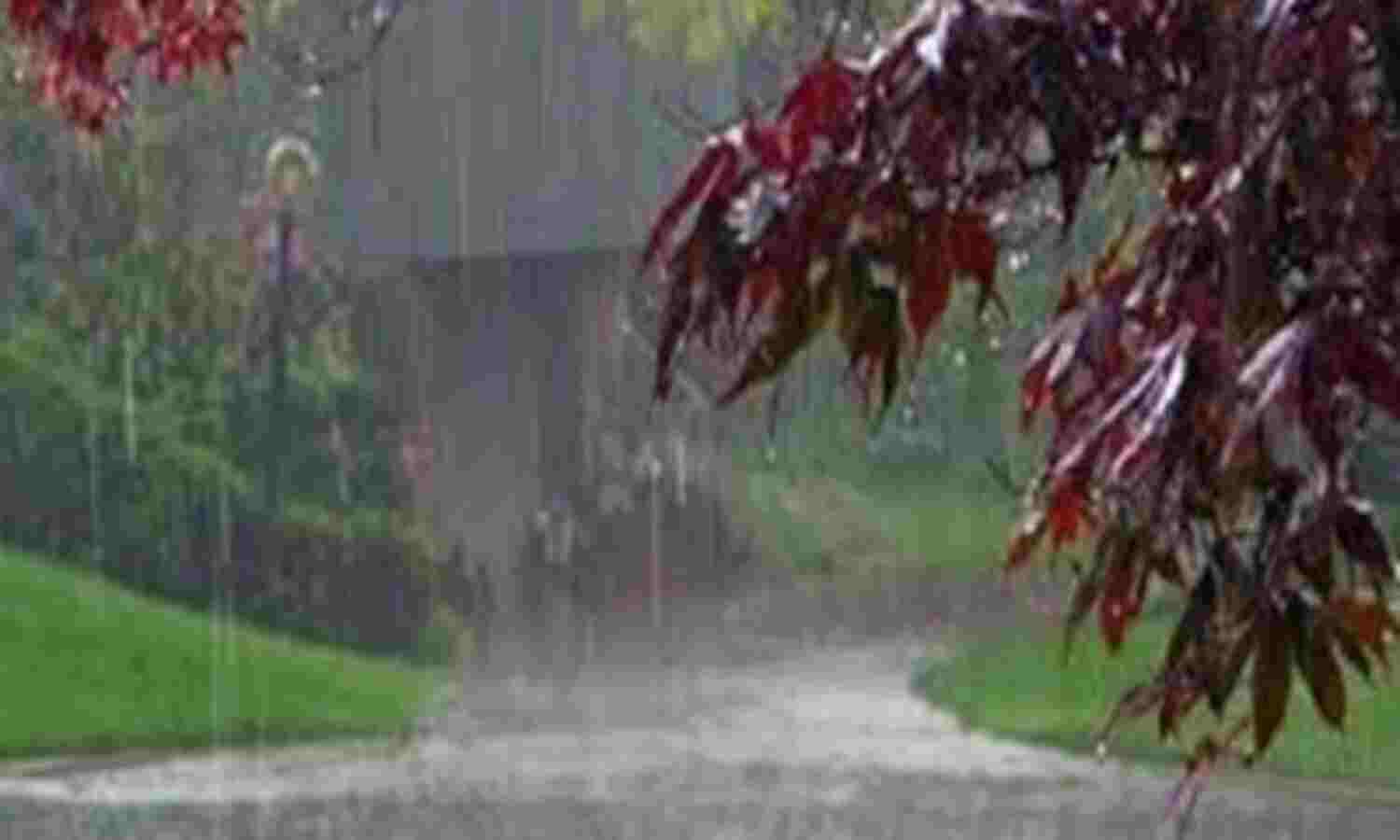 निसर्ग का असर -प्रदेश के कई हिस्सों  में हो रही है बारिश, 18 जिलों में ऑरेंज अलर्ट