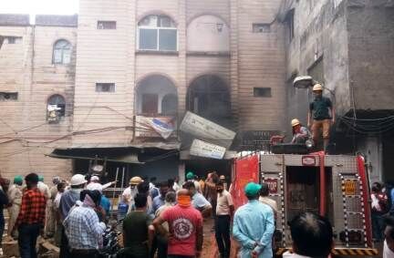 ग्वालियर : स्टेशनरी की दुकान में लगी आग, लाखों का हुआ नुकसान