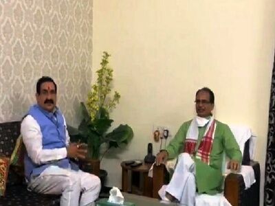 ब्रेकफास्ट पॉलिटिक्स :गृहमंत्री से मिलने उनके बंगले पर पहुंचे सीएम शिवराज