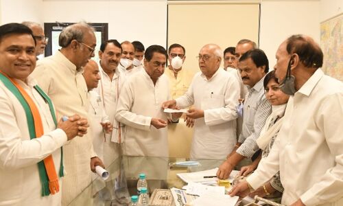 कांग्रेस में वापस लौटे बालेन्दु शुक्ल