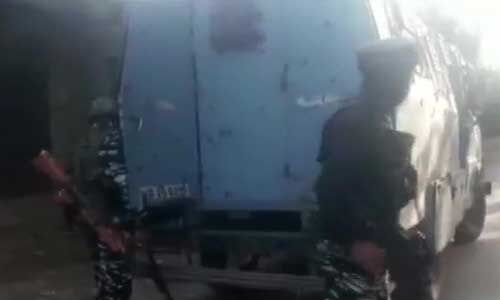 शोपियां में आतंकियों और सुरक्षाबलों के बीच फिर बड़ी मुठभेड़, 3 आतंकी हुए ढेर