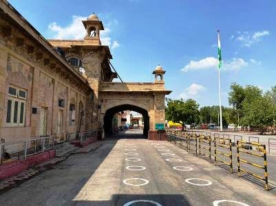 कोरोना से बचाने के लिए रेलवे ने उठाया नया कदम