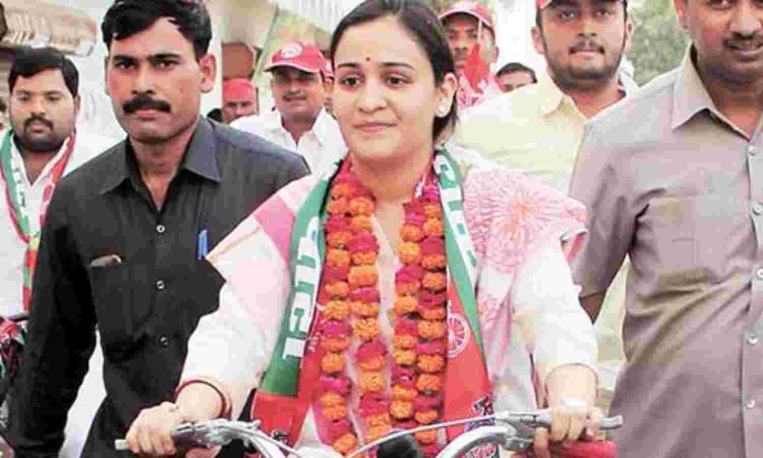 मुलायम की बहू अपर्णा को Y कैटिगरी सुरक्षा मुलायम की बहू अपर्णा को Y कैटिगरी सुरक्षा