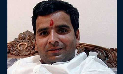 अखिलेश के भाई धर्मेंद्र यादव को हुआ कोरोना, सैफई मेडिकल कॉलेज में चल रहा इलाज