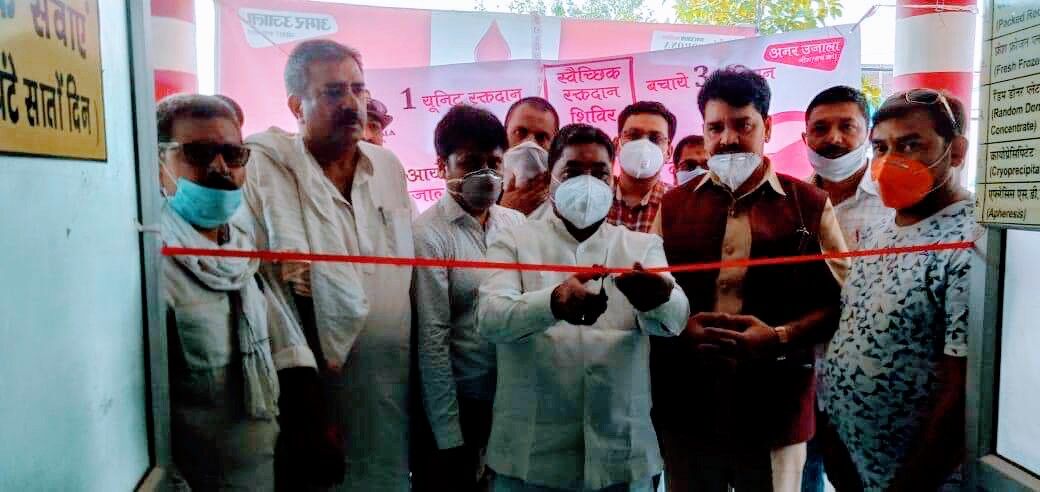 डाक्टर कोरोना सैंपल के लिए मांग रहे है समय, मेयर कर रहे है उद्घाटन, निरीक्षण