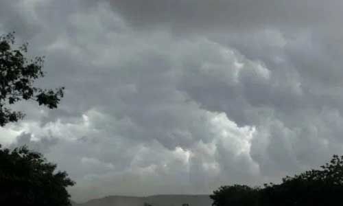 उप्र में अगले कुछ घंटों में आधी-बारिश की चेतावनी, कई जिलों में अलर्ट