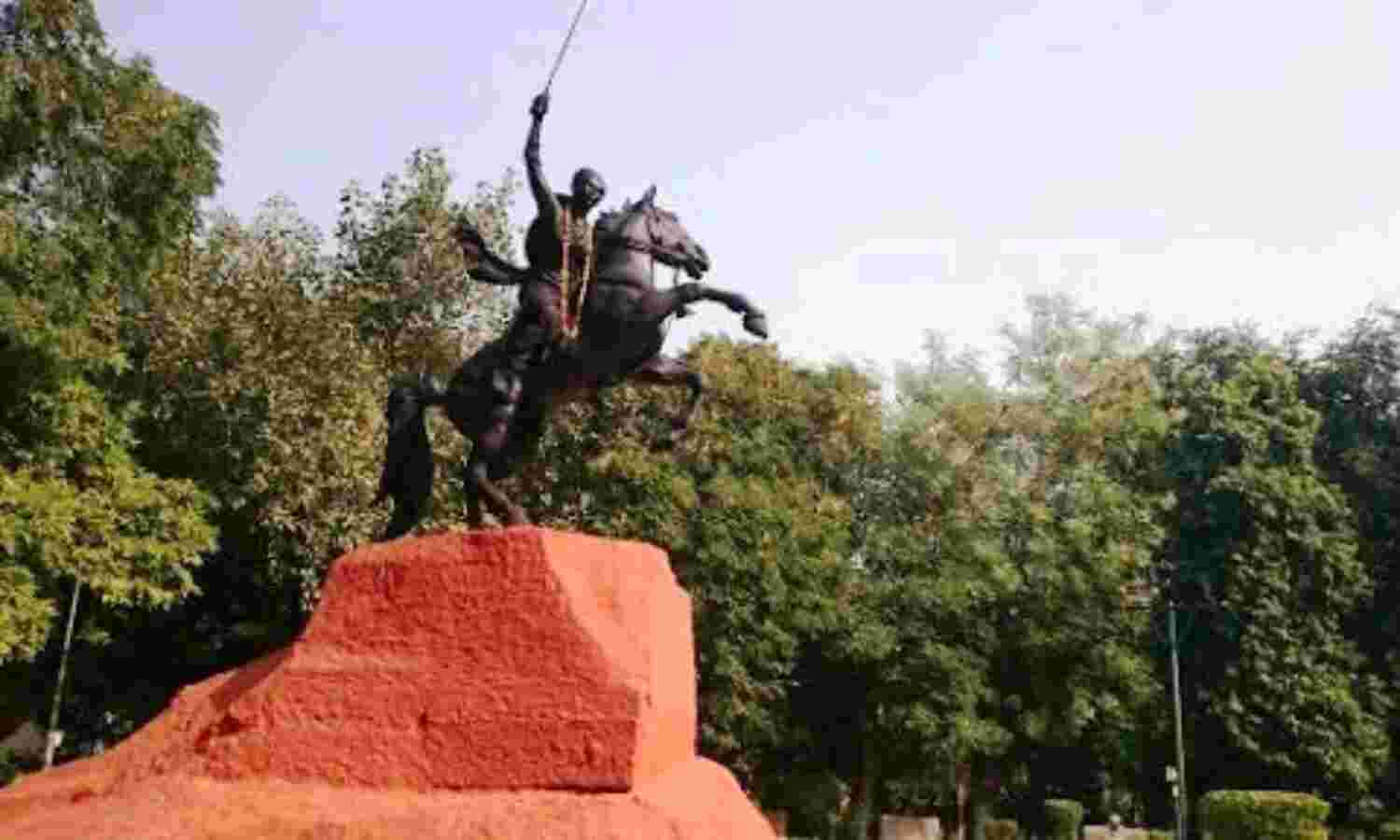 महिला सशक्तिकरण की प्रतिमूर्ति थीं वीरांगना लक्ष्मीबाई