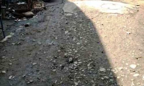 खुदी सड़कें बनी मुसीबत, बारिश होने पर होंगे हादसे