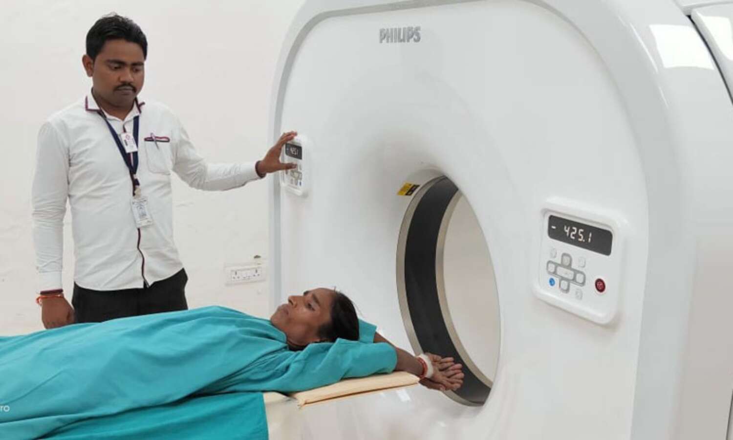 जिला अस्पताल में कोरोना संक्रमण फैलने का इंतजार कर रहा है स्वास्थ्य विभाग