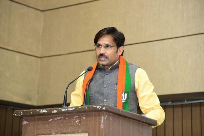 नवनिर्वाचित राज्यसभा सदस्य डॉ. सुमेर सिंह सोलंकी से मध्य स्वदेश की विशेष चर्चा नवनिर्वाचित राज्यसभा सदस्य डॉ. सुमेर सिंह सोलंकी से मध्य स्वदेश की विशेष चर्चा