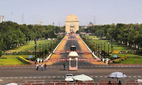 दिल्ली में कोरोना पाॅजिटिव को क्वारंटाइन सेंटर जाना हुआ अनिवार्य