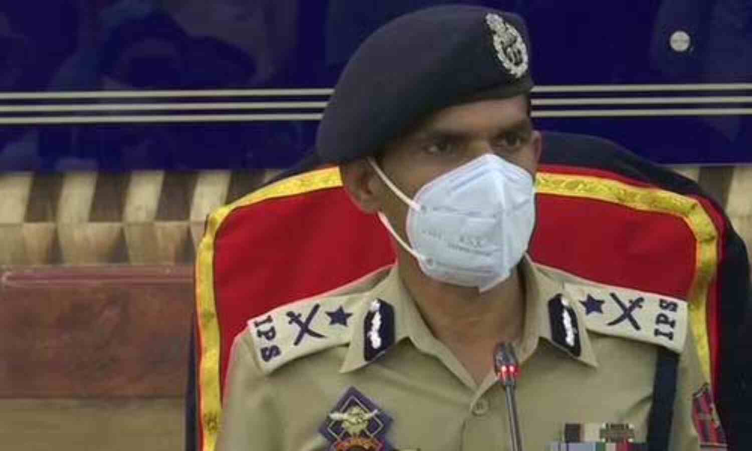 कश्मीर में मस्जिदों का फायदा उठा रहे आतंकी : आईजी विजय कुमार