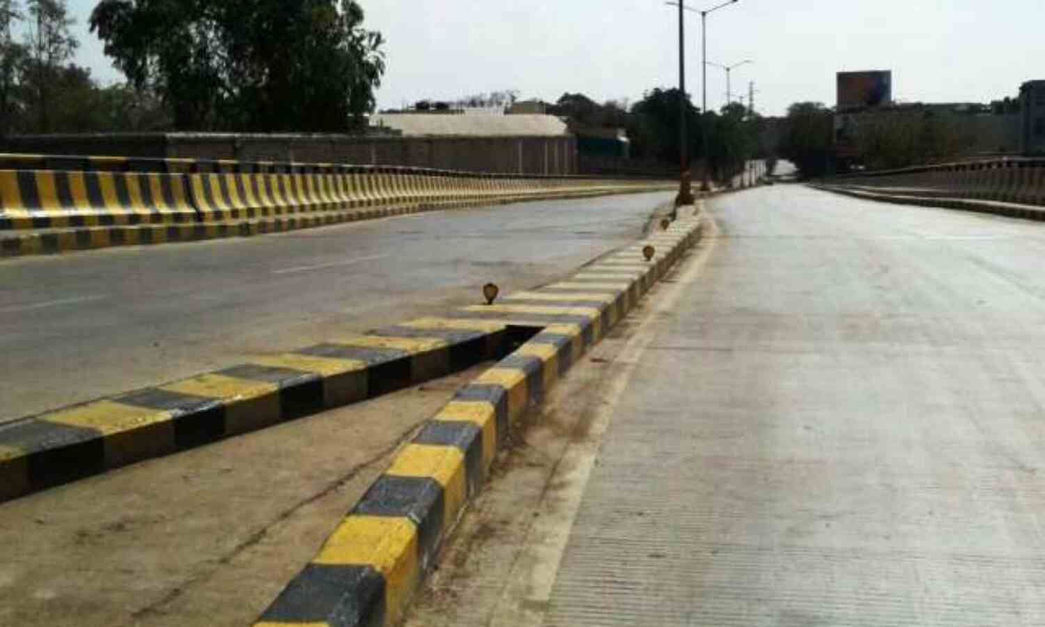 लॉकडाउन के चलते बाजारों में पसरा रहा सन्नाटा, शाम को रही चहल-पहल