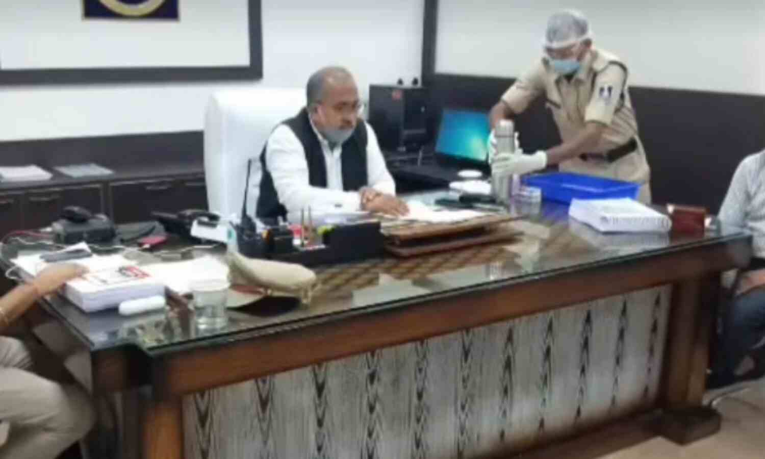 आईजी राजाबाबू सिंह ने अपराधियों को पकड़ने डाटा बैंक बनाने के दिए निर्देश