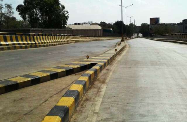 लॉकडाउन के चलते बाजारों में पसरा रहा सन्नाटा, शाम को रही चहल-पहल