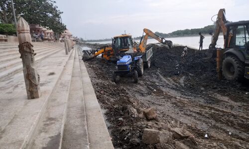 सच उजागर हुआ तो दौड़े अधिकारी, अब कर रहे है ऐसा काम आप भी रह जाएंगे हैरान सच उजागर हुआ तो दौड़े अधिकारी, अब कर रहे है ऐसा काम आप भी रह जाएंगे हैरान