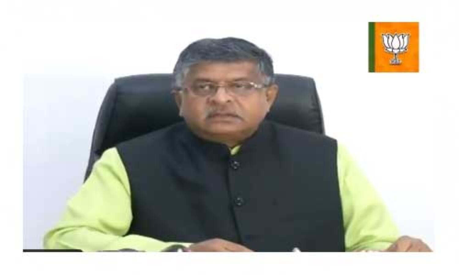 पीएम केयर फंड पर रविशंकर प्रसाद बोले - 50 हजार वेंटिलेटर उपलब्ध कराए गए