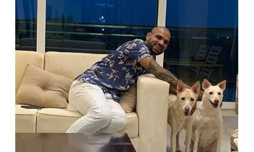 शिखर धवन के परिवार में आए दो नए सदस्य, शेयर की फोटो