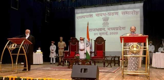 आनंदीबेन पटेल ने मप्र के कार्यवाहक राज्यपाल के रूप में ली शपथ