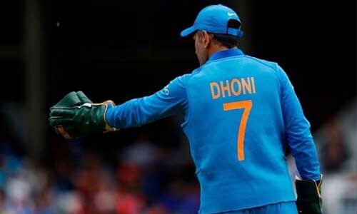 धोनी के रिटायरमेंट के बाद दिनेश कार्तिक की मांग- रिटायर किया जाए जर्सी नंबर-7