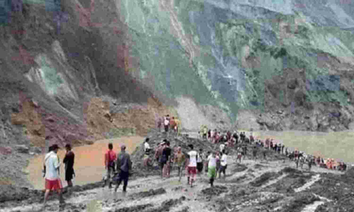 म्यांमार की एक जेड खदान में हुए भूस्खलन में 113 लोगों की मौत