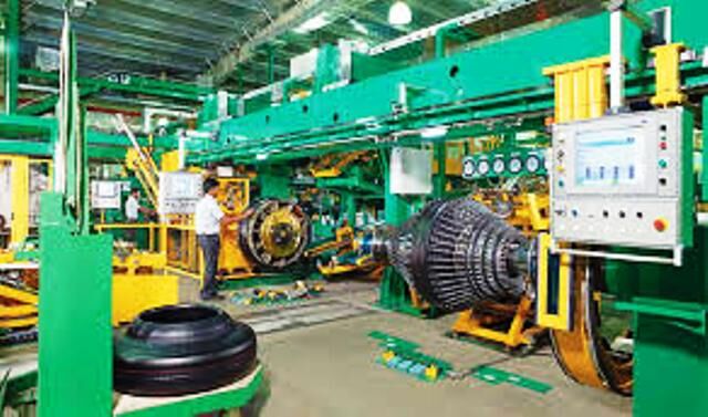 उद्योगों में 90 प्रतिशत उत्पादन शुरू, रात में भी हो रहा है काम उद्योगों में 90 प्रतिशत उत्पादन शुरू, रात में भी हो रहा है काम