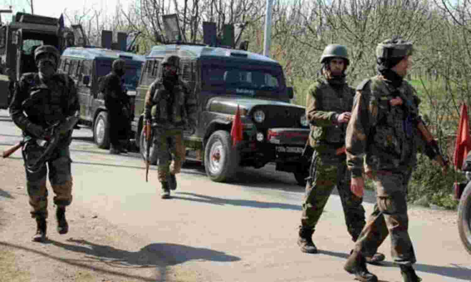 कश्मीर के पुलवामा में CRPF टीम पर अटैक, जवान जख्मी