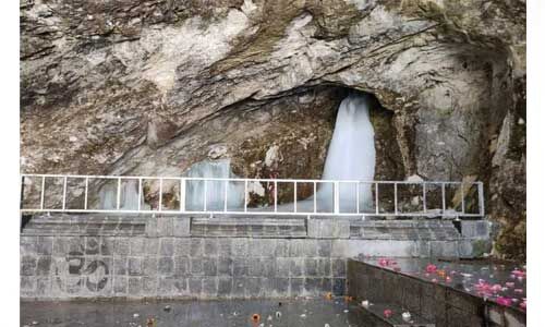 अब अमरनाथ यात्रा की गुफा में प्रवेश के लिए रोजाना 500 यात्रियों को होगी अनुमति