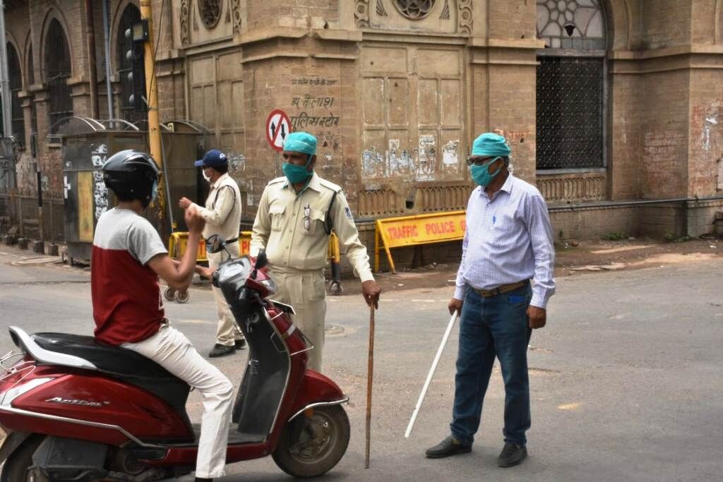 बिना मास्क पहने मिले तो जुर्माने के साथ देनी होगी कोरोना सेंटर पर ड्यूटी