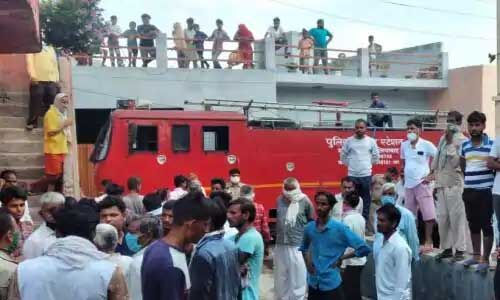 गाजियाबाद की अवैध फैक्ट्री में आग, 8 की मौत और 20 से अधिक घायल