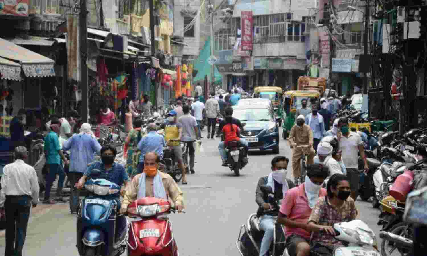 96 घण्टे बाद आठ घण्टे के लिए खुला बाजार, 45 करोड़ का हुआ कारोबार