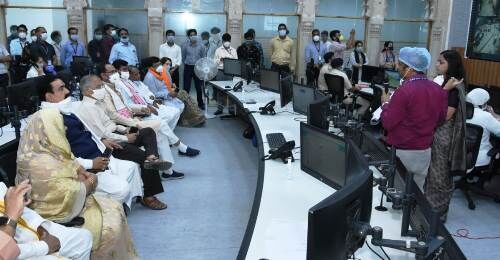 इलाज में न रहे कमी, मृत्यु किसी भी हालत में न हो: शिवराज