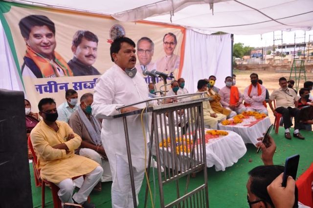 मेरा उद्देश्य सिर्फ समाज सेवा है जो मैं करता रहूंगा: तोमर मेरा उद्देश्य सिर्फ समाज सेवा है जो मैं करता रहूंगा: तोमर