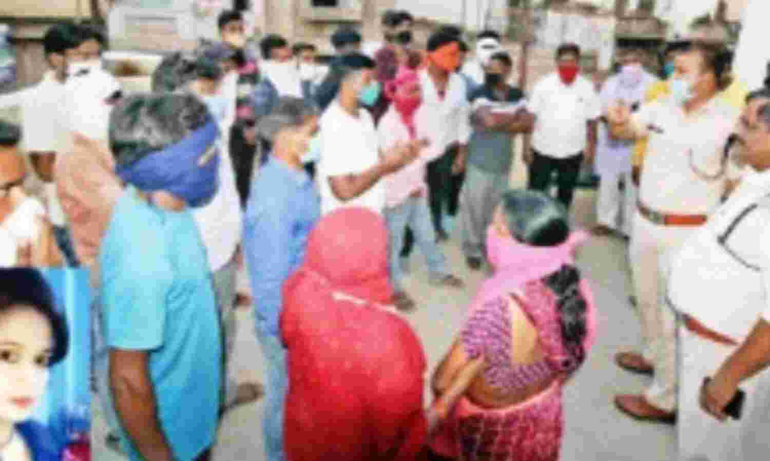 प्रेमी ने युवती की किले से फेंककर की हत्या, उपचार के दौरान तोड़ा दम